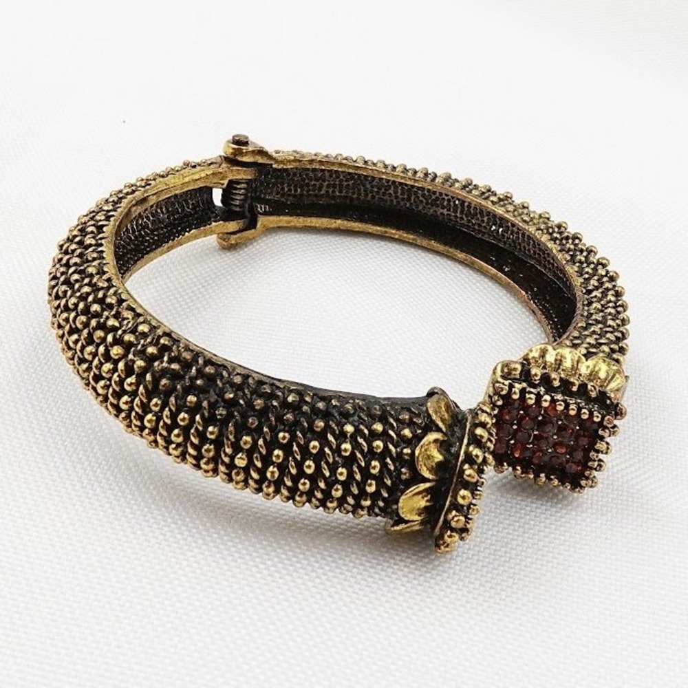 VTG Gold Tone Cuff Bangle Bracelet Red Rhinestone Etruscan Revival 7.5"